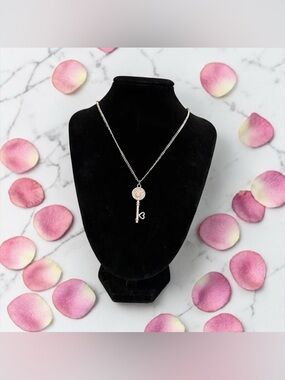 🩶Silver-Tone Key Pendant Necklace with Faux Pink Opal & Rhinestone Accent/EUC🩶